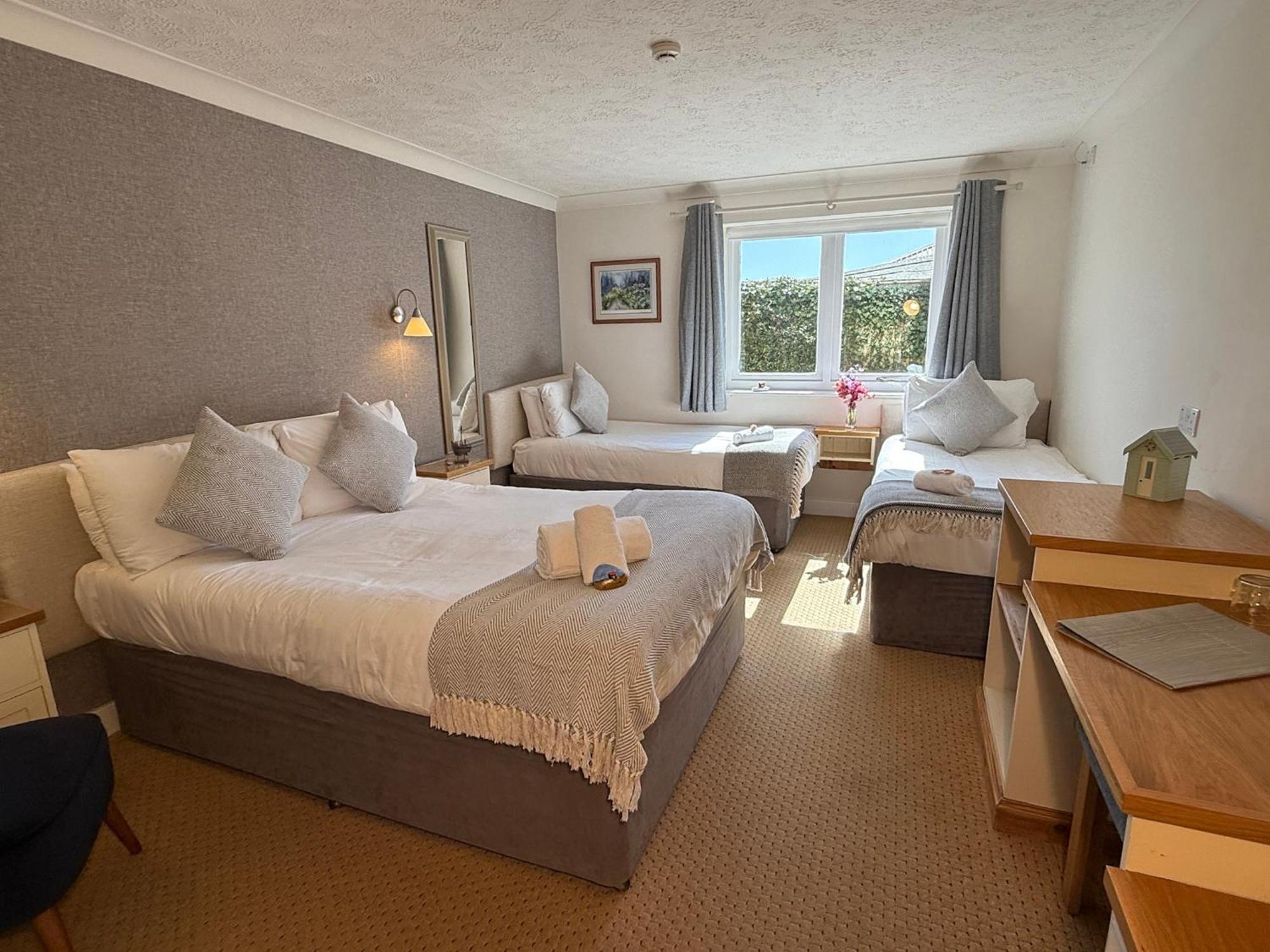 The River Haven Hotel Рай Екстериор снимка